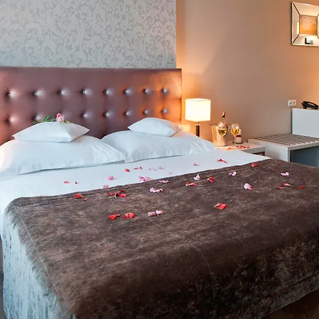 Unicus Old Town - Destigo Kraków