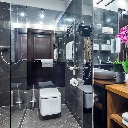 Unicus Old Town - Destigo Hotell Kraków