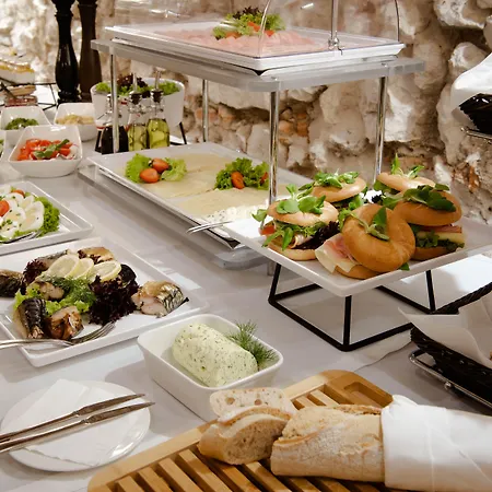 Unicus Old Town - Destigo Hotell Kraków