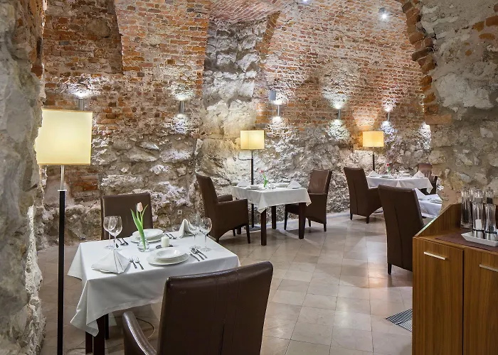 Unicus Old Town - Destigo Cracovia