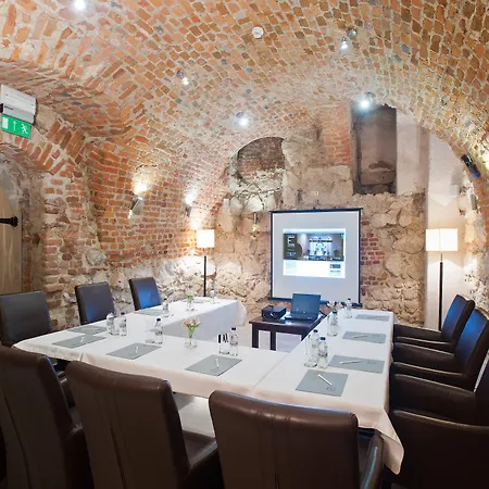 Unicus Old Town - Destigo Hotell Kraków