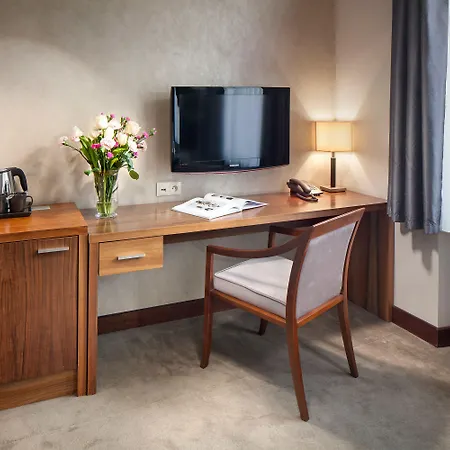 Ξενοδοχείο Unicus Old Town - Destigo 4*