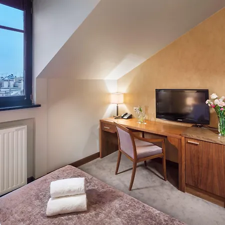 Unicus Old Town - Destigo 4* Krasków