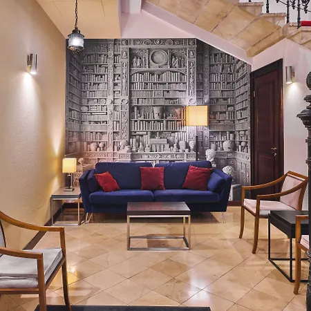 Hotell Unicus Old Town - Destigo