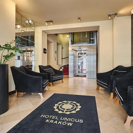 Hotell Unicus Old Town - Destigo