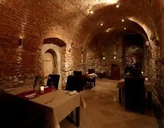 Unicus Old Town - Destigo Hotell