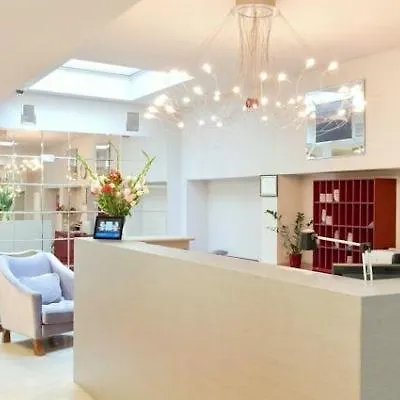 Hotell Unicus Old Town - Destigo