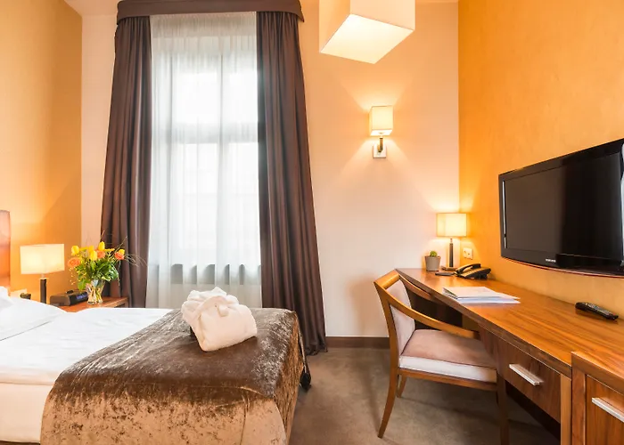 Hotel Unicus Old Town - Destigo 4*