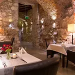 Unicus Old Town - Destigo 4*