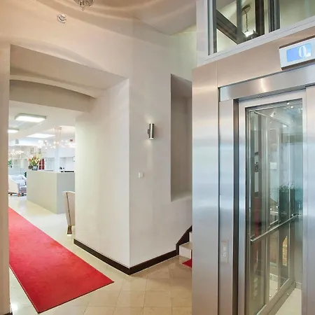 Unicus Old Town - Destigo Otel 4*
