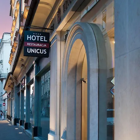 Otel Unicus Old Town - Destigo