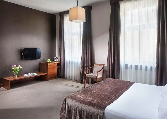 Hotell Unicus Old Town - Destigo